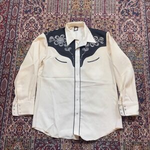 VTG 70s Karman Western Pearl Snap Shirt Cream Black Floral Embroidered Yolk XL